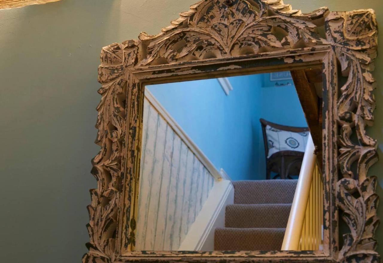 Boutique Fisherman'S Grade II Listed Cottage Скарборо Экстерьер фото